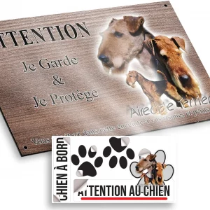 Plaque attention au chien Trois portraits d'Airedale Terrier avec un chien entier en dessous