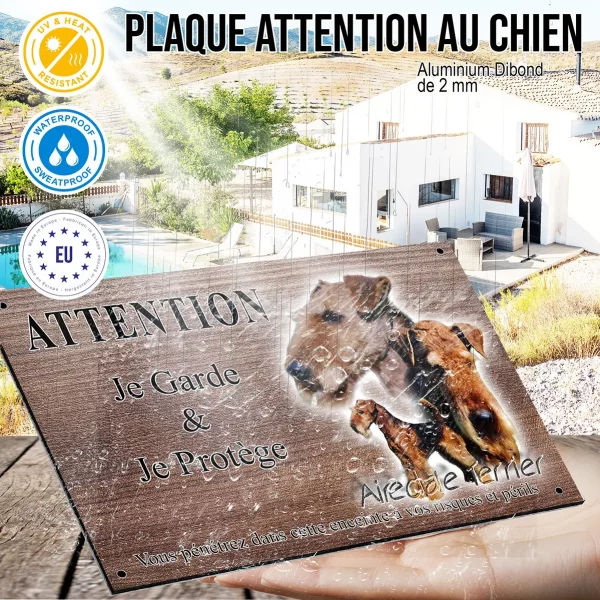 Panneau attention au chien Trois portraits d'Airedale Terrier avec un chien entier en dessous