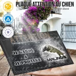 Plaque attention au chien Malinois De Mondioring, fond gris anthracite, en situation