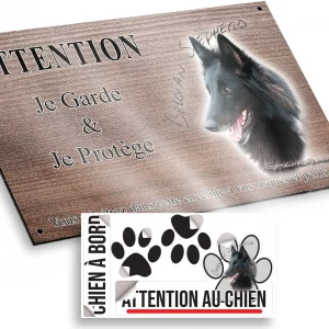Plaque attention au chien Profil d'un chien Groenendael avec un pelage noir.