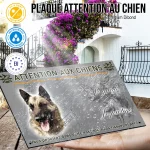 Plaque attention au chien Malinois Champion, fond chasse, en situation