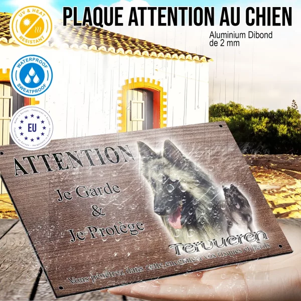 Panneau attention au chien Chien Tervuren avec un fond léger