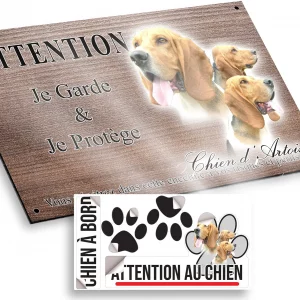 Plaque attention au chien Chien d'Artois avec plusieurs têtes en arrière plan