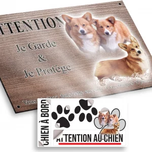 Plaque attention au chien Deux Welsh Corgis Pembroke et un chien en position couchée.