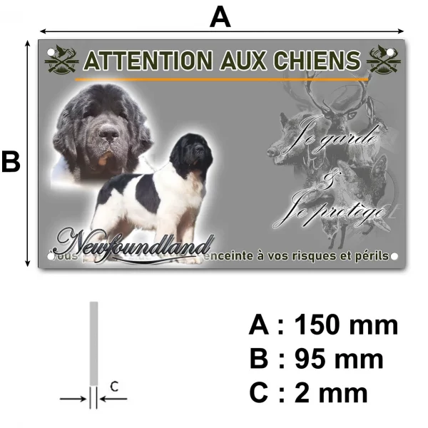 Plaque Chien de race Newfoundland avec un pelage noir et blanc