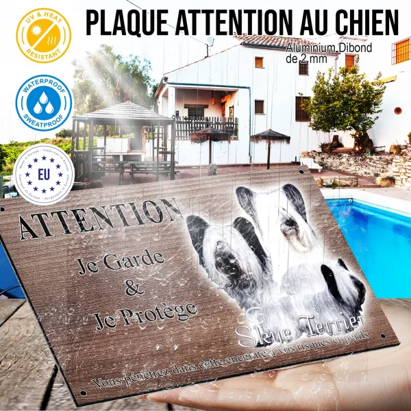 Panneau attention au chien Trois Skye Terriers avec un pelage distinctif en noir et blanc