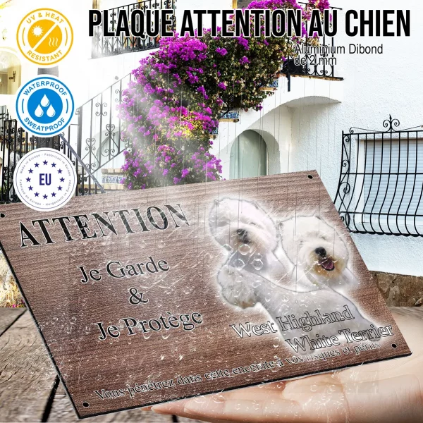Panneau attention au chien Trois vues d'un West Highland White Terrier sur fond noir