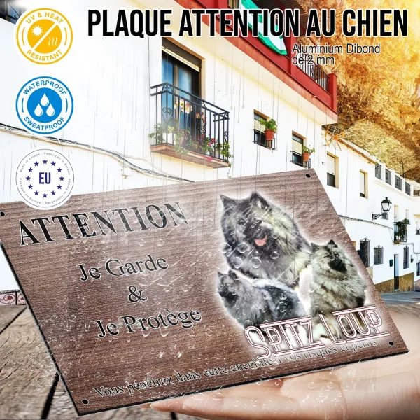 Panneau attention au chien Trois chiens Spitz Loup sur fond noir