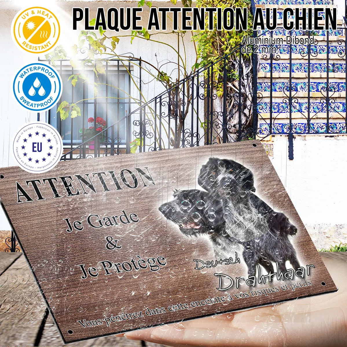 Panneau attention au chien Gros plan de chiens Deutsch Drahthaar en trois poses
