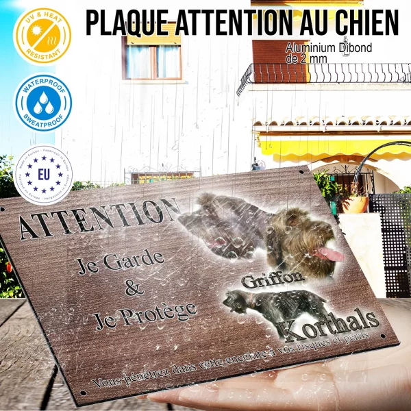 Panneau attention au chien Trois portraits de Griffon Korthals