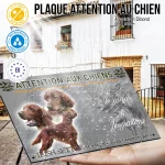 Plaque attention au chien Setter Irlandais Rouge, fond chasse, en situation
