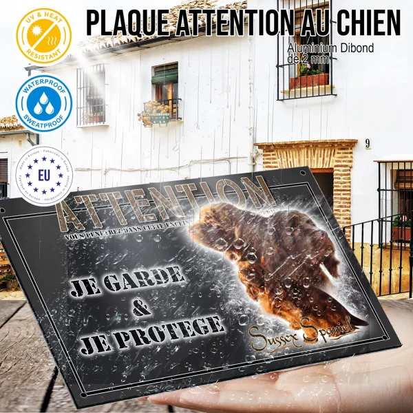 Panneau chien de garde Trois Sussex Spaniels en gros plan sur fond clair