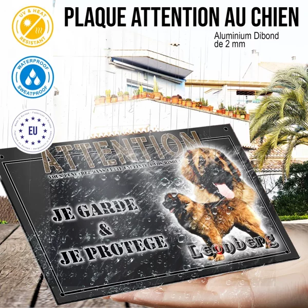 Panneau chien de garde Un Leonberg avec un arrière plan coloré