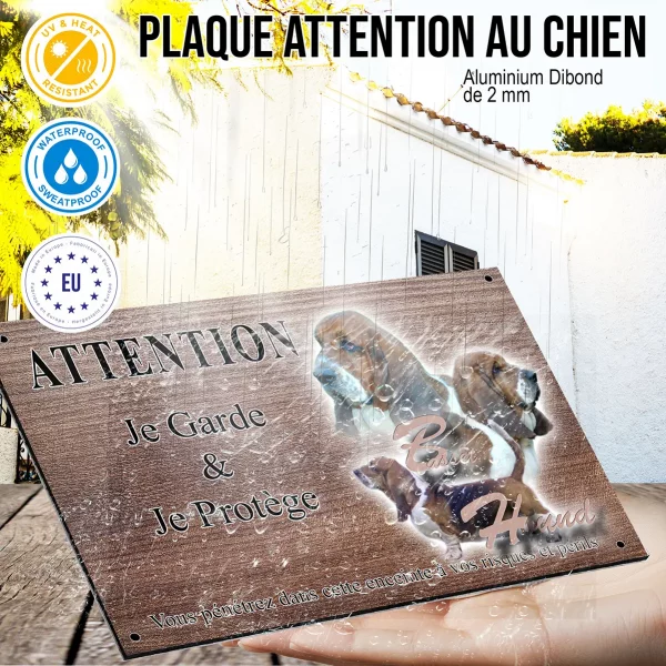 Panneau attention au chien Visuel de Basset Hound avec trois chiens