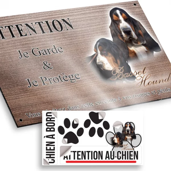 Plaque attention au chien Deux Basset Hounds avec un fond coloré