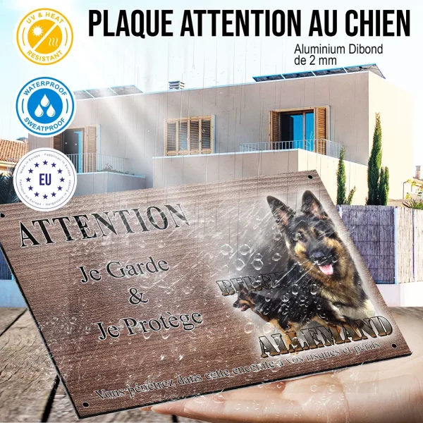 Panneau attention au chien Berger Allemand avec texte en arrière plan