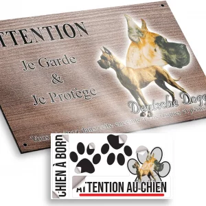 Plaque attention au chien Deutsche Dogge avec tête en arrière plan