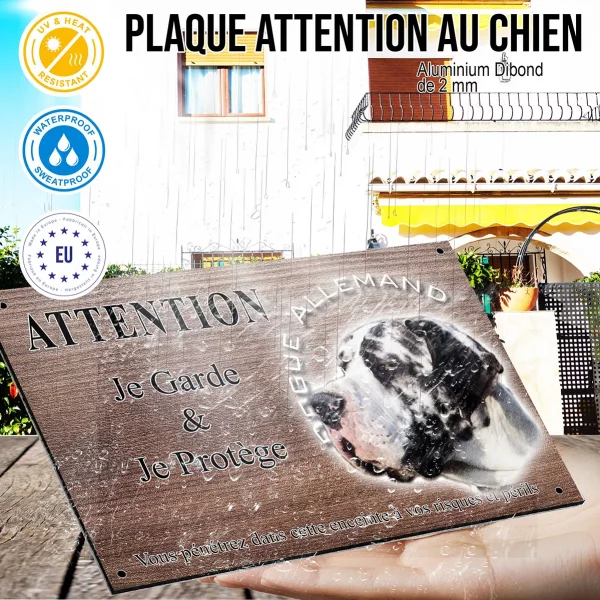 Panneau attention au chien Portrait d'un Dogue Allemand