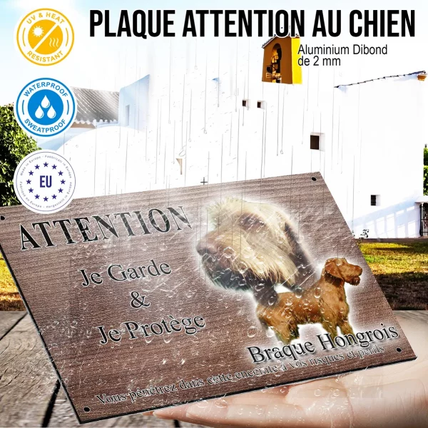 Panneau attention au chien Braque Hongrois avec un chien en gros plan et entier