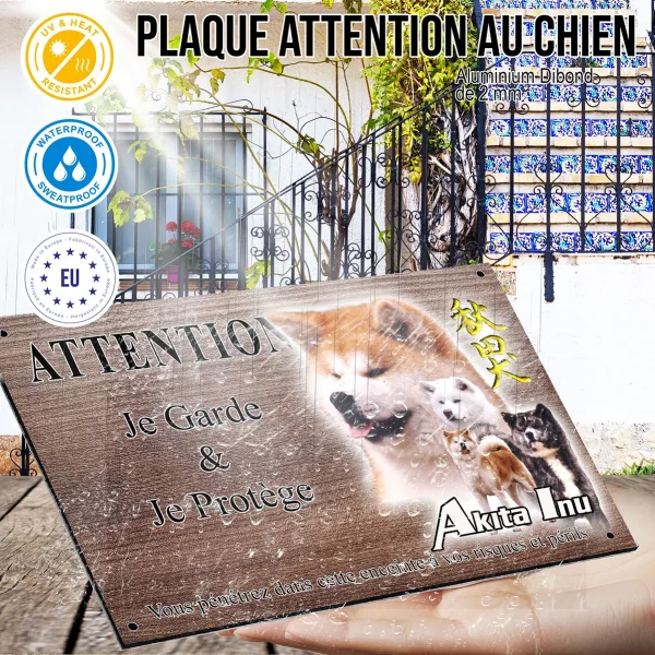Panneau attention au chien 4 chiens Akita Inu avec différentes couleurs de pelage
