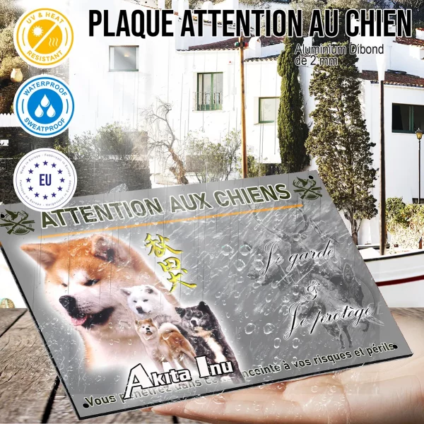 Panneau 4 chiens Akita Inu avec différentes couleurs de pelage