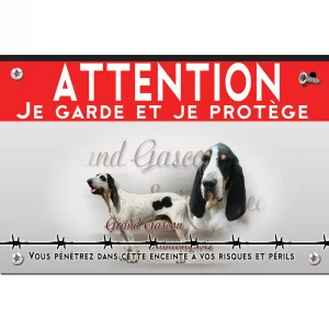 Signalisation personnalisee Deux grands Gascons Saintongeois: un en gros plan et un entier