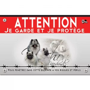 Signalisation personnalisee Trois Keeshonds aux pelages gris et noir