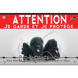 Signalisation personnalisee Trois caniches noirs sur fond blanc