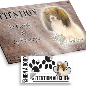 plaque attention au chien Chien Papillon au pelage brun et blanc