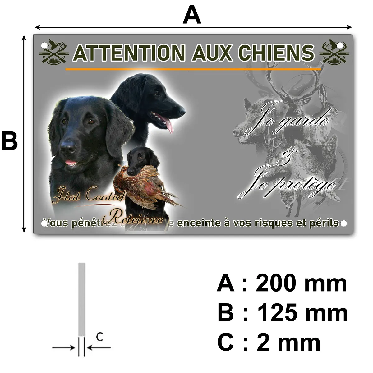 panneau Flat Coated Retriever avec un oiseau dans la bouche