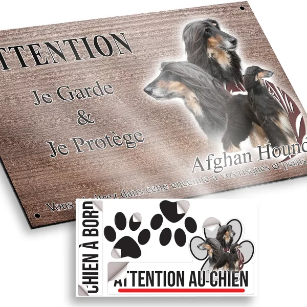 plaque attention au chien Afghan Hound avec un pelage long et soyeux