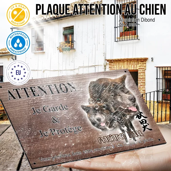 panneau attention au chien Visuel d'Akita Inu avec têtes et corps