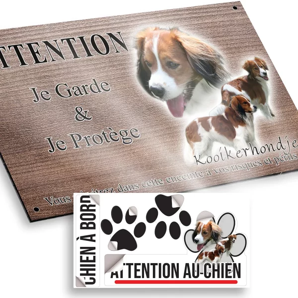 plaque attention au chien Trois Kooikerhondjes en mouvement avec un texte en bas