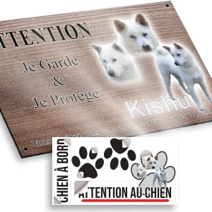 plaque attention au chien Trois Kishu Ken blancs
