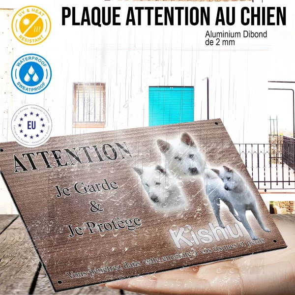 panneau attention au chien Trois Kishu Ken blancs