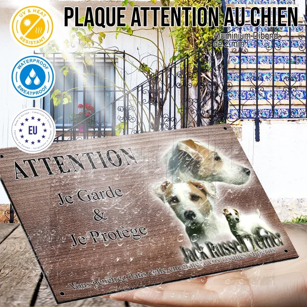 panneau attention au chien Image de Jack Russell Terrier