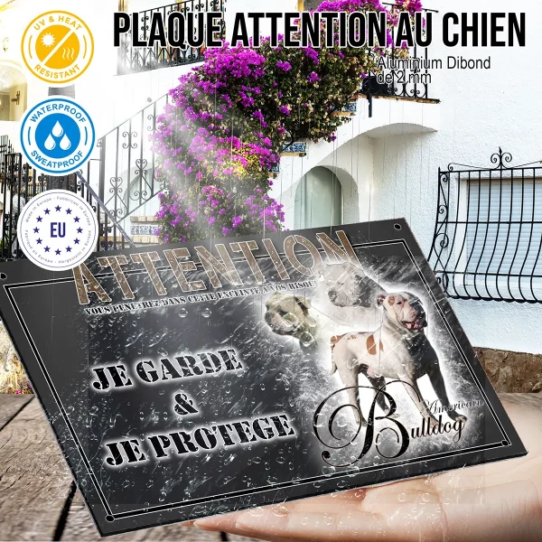 panneau chien de garde Trois American Bulldogs se tenant ensemble avec texte.