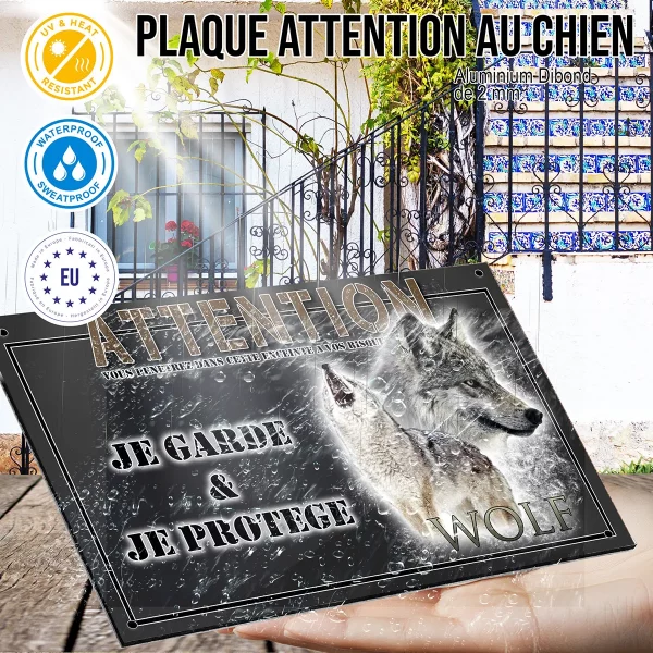 panneau chien de garde Image de deux loups avec le mot 'WOLF'