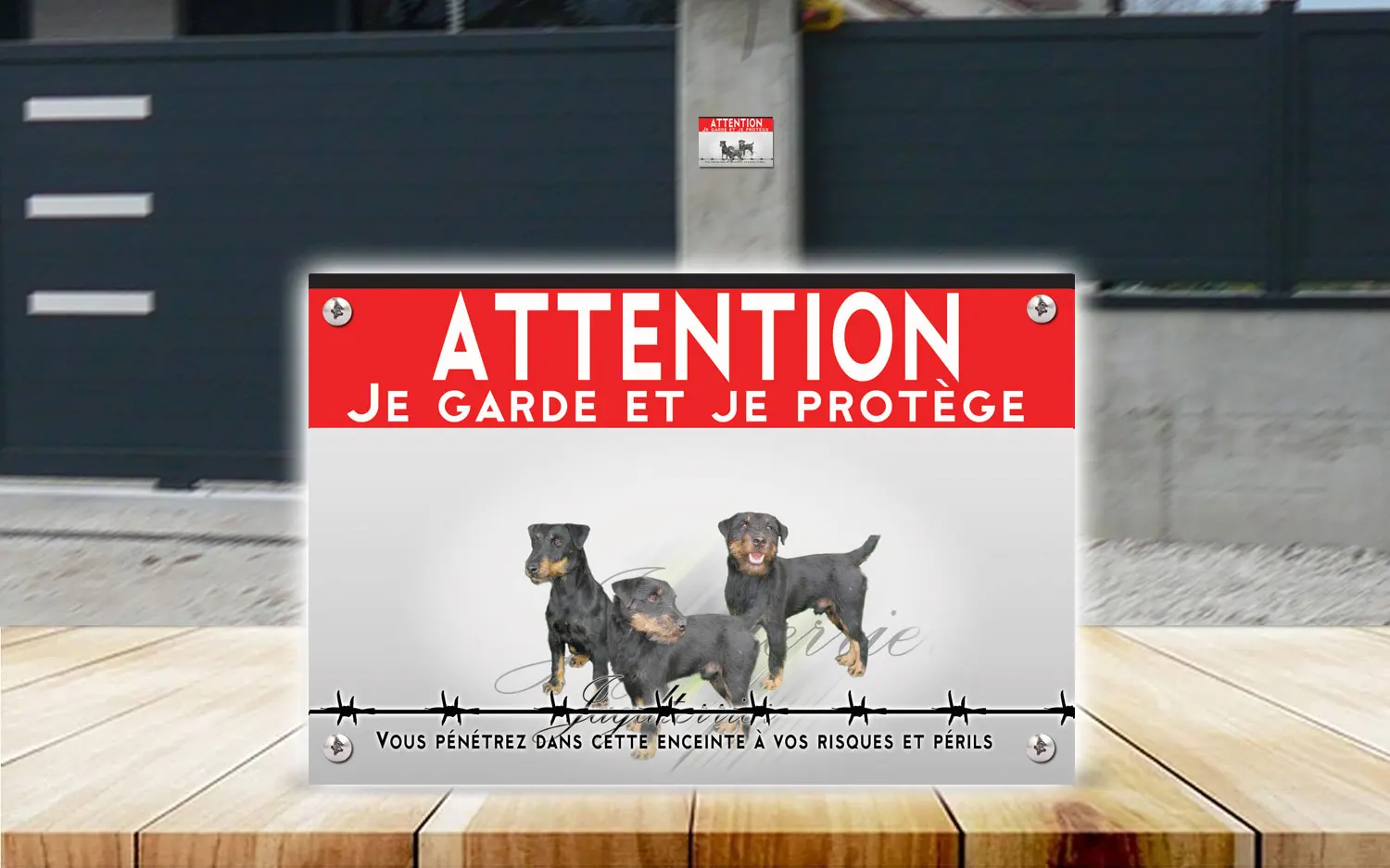 Plaque attention au chien terrier de chasse allemand en dibond 2 mm, posée sur un portail