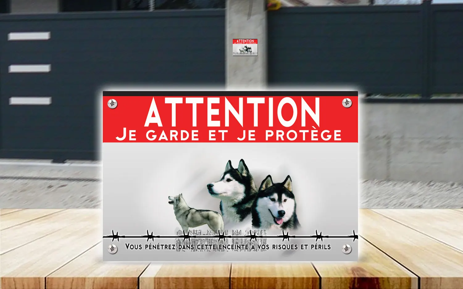 Plaque attention au chien husky sibérien en dibond 2 mm, posée sur un portail