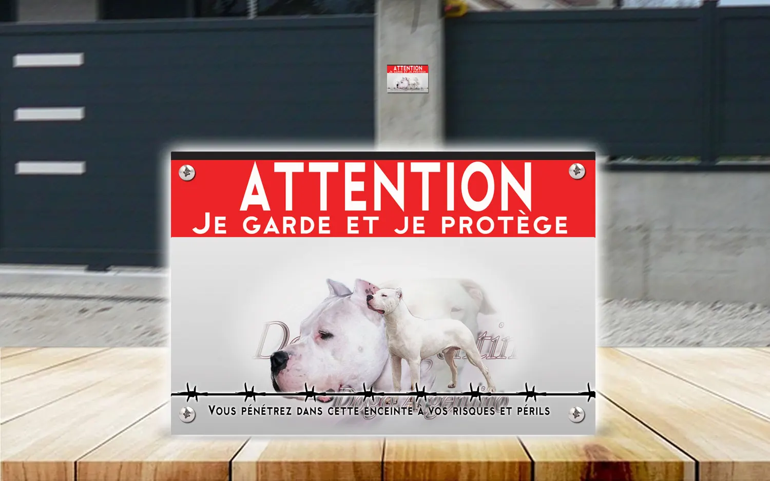 Plaque attention au chien dogue argentin en dibond 2 mm, posée sur un portail