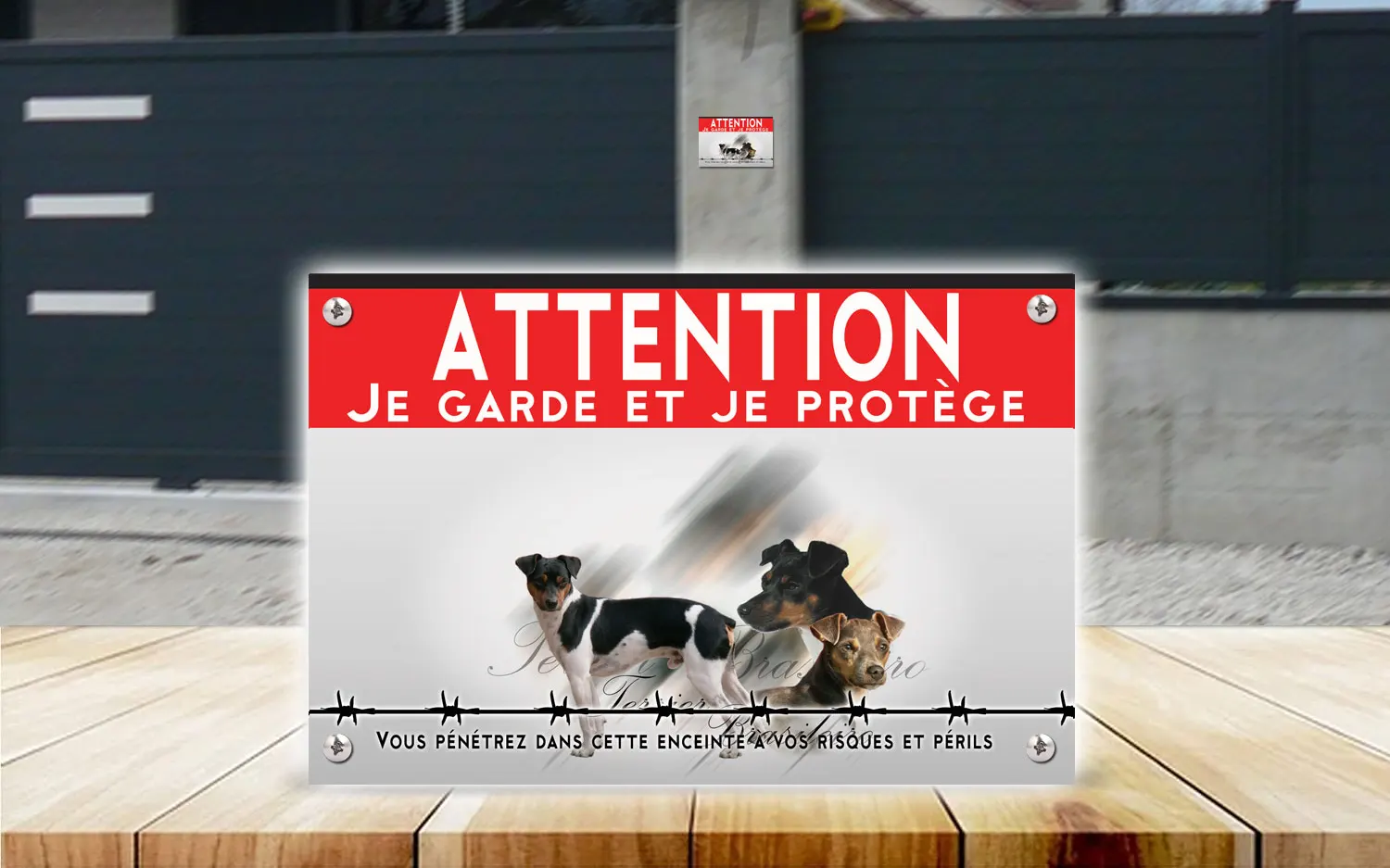 Plaque attention au chien terrier brésilien en dibond 2 mm, posée sur un portail